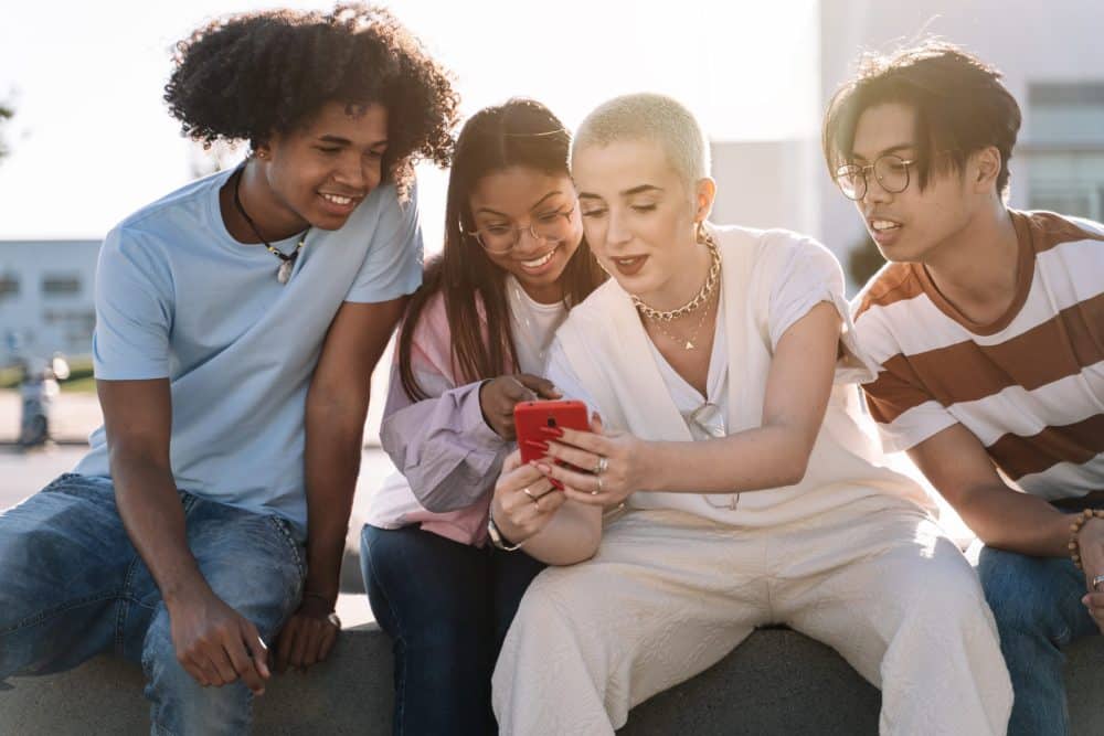 how to keep up with the digital age