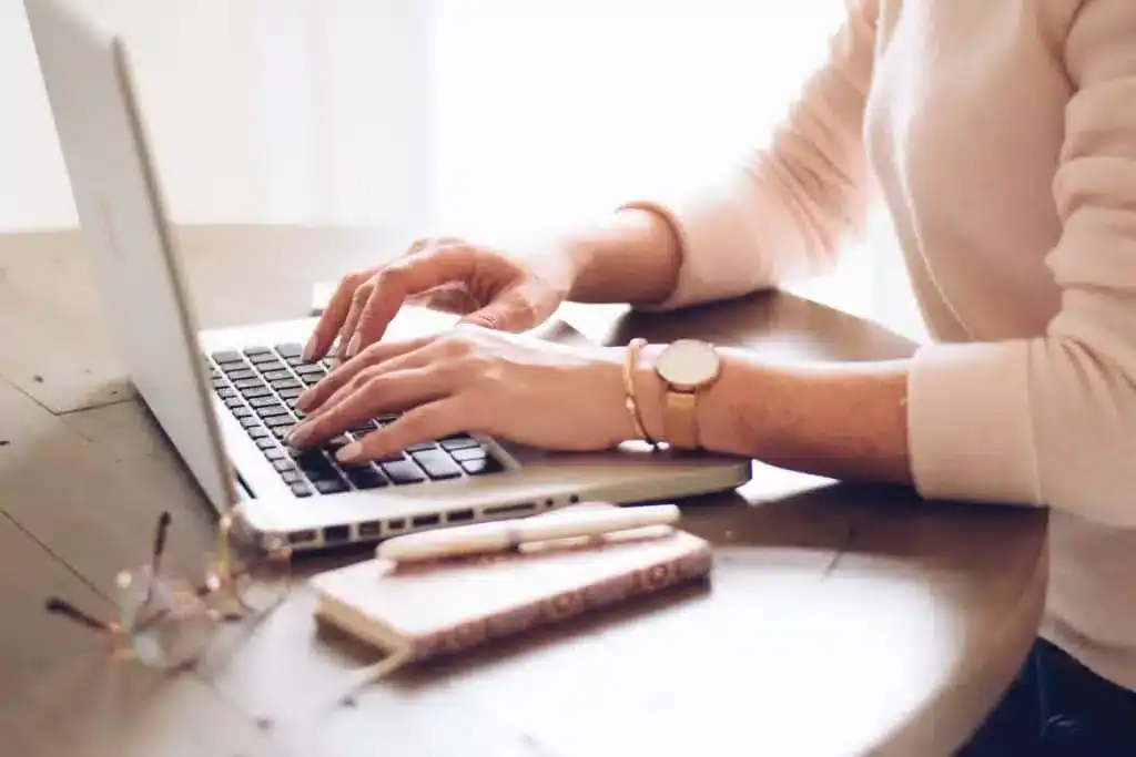 7 Reasons Why Your Online Marketing Needs Professional Management